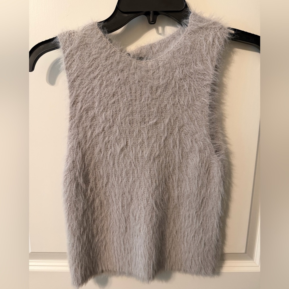 Zara Fuzzy Gray Sleeveless Sweater NWT Medium